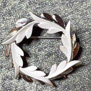 Sterling Silver DCE of Curtis  Leaf Wreath Pin